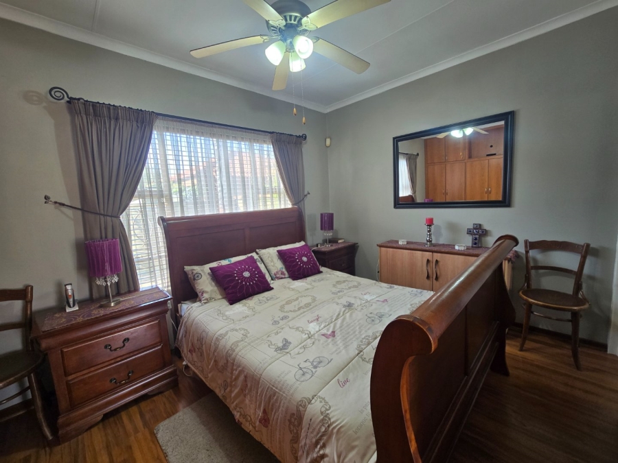 2 Bedroom Property for Sale in Heuwelsig Free State